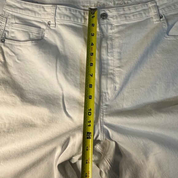 American Eagle Jeans Cream White Size 22 Regular Inseam 28 inches Mom Jean - Picture 5 of 13